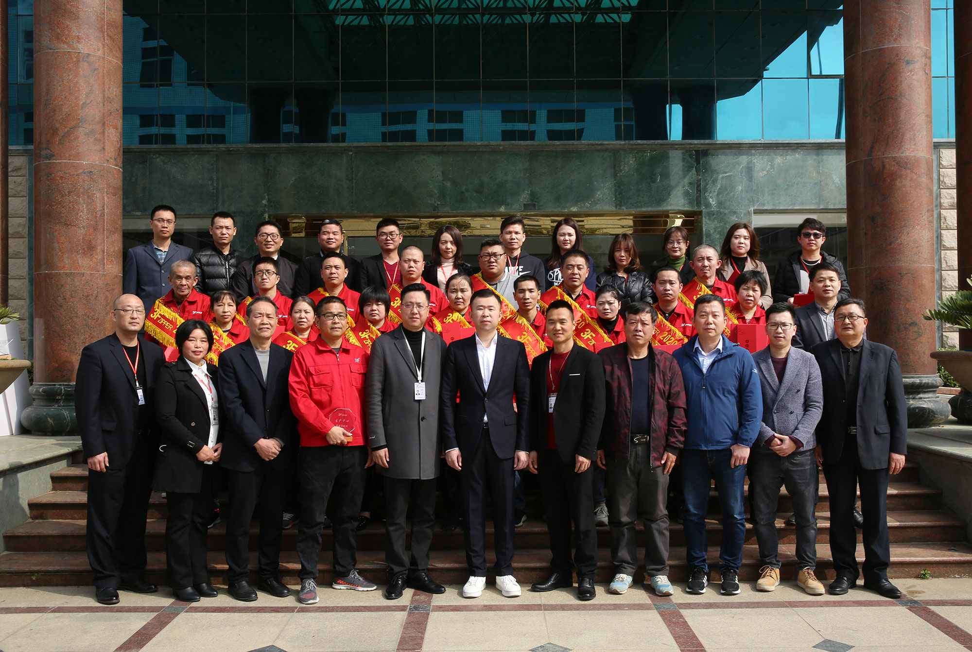 3F成都远航宠物服务有限公司召开2020年度经营总结暨表彰大会
